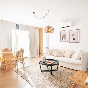 https://ms-nuevo-apartamento-2-dormitorios-centro-historico.es-andalucia.com